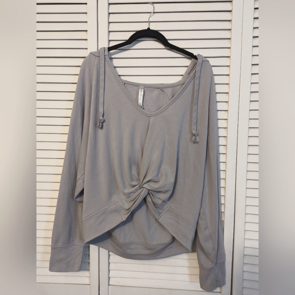 Fabletics Sydney Twist Hooded sweatshirt